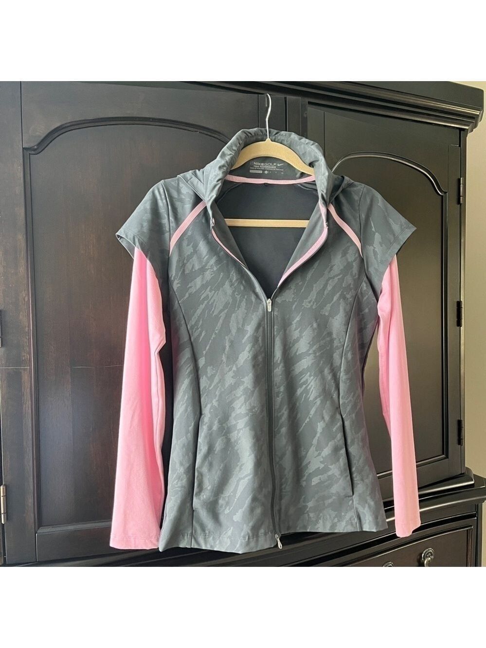 Nike Golf Long Sleeve Jacket with hood